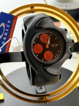 OAKLEY RUBBER WORKING CHRONOGRAPH WATER RESISTANCE